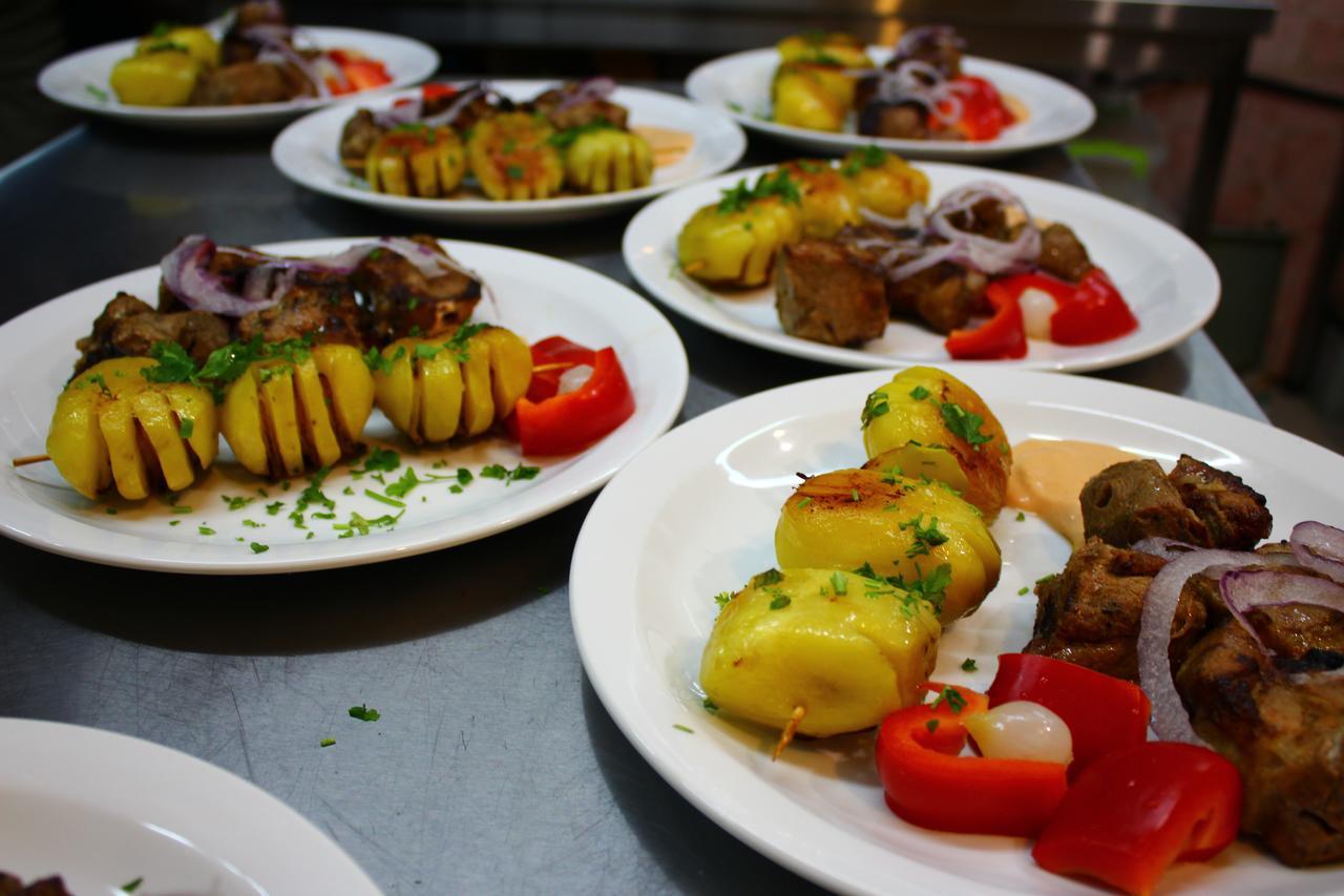 "Lian" Family Hotel & Restaurant Hajasd Kültér fotó