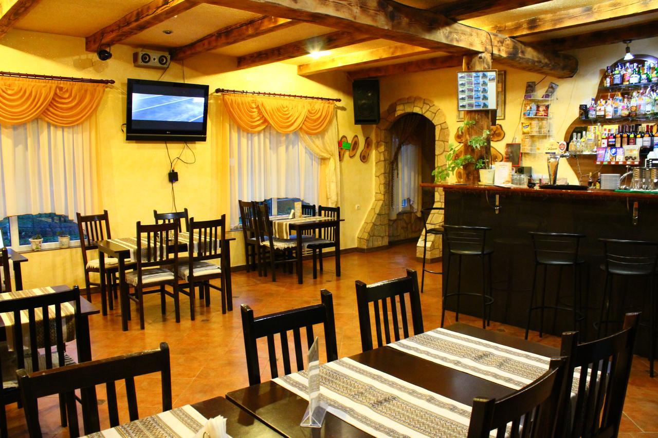 "Lian" Family Hotel & Restaurant Hajasd Kültér fotó